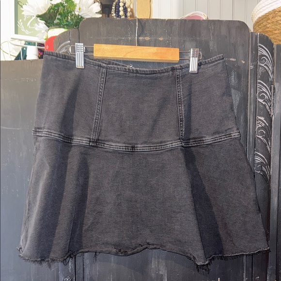 We The Free Highlands Forest Black Denim Skirt - Picture 4 of 16